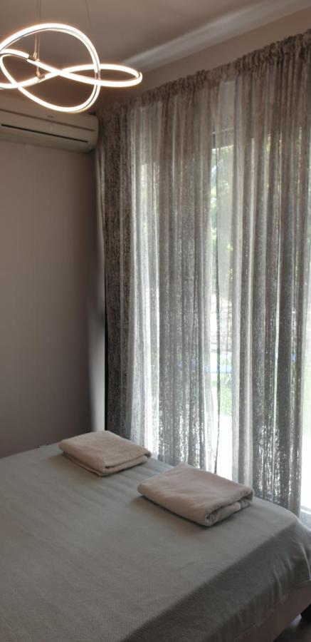 Angela Apartments Pool Gardens And Sea Views Agios Stefanos Avliotes  Екстер'єр фото